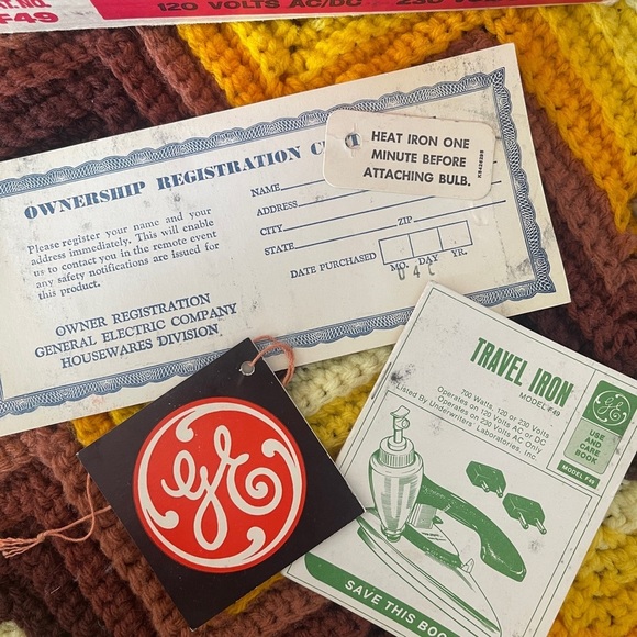 🍄SOLD🍄 Vintage Mid Century Modern General Electric travel iron new in box - Picture 5 of 6